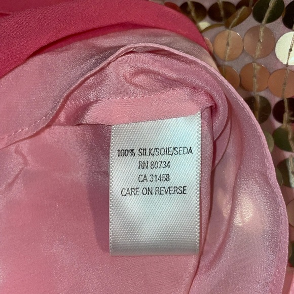 💕100% Silk Top💕Size Med - Picture 7 of 7